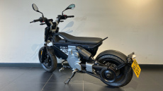 CE02